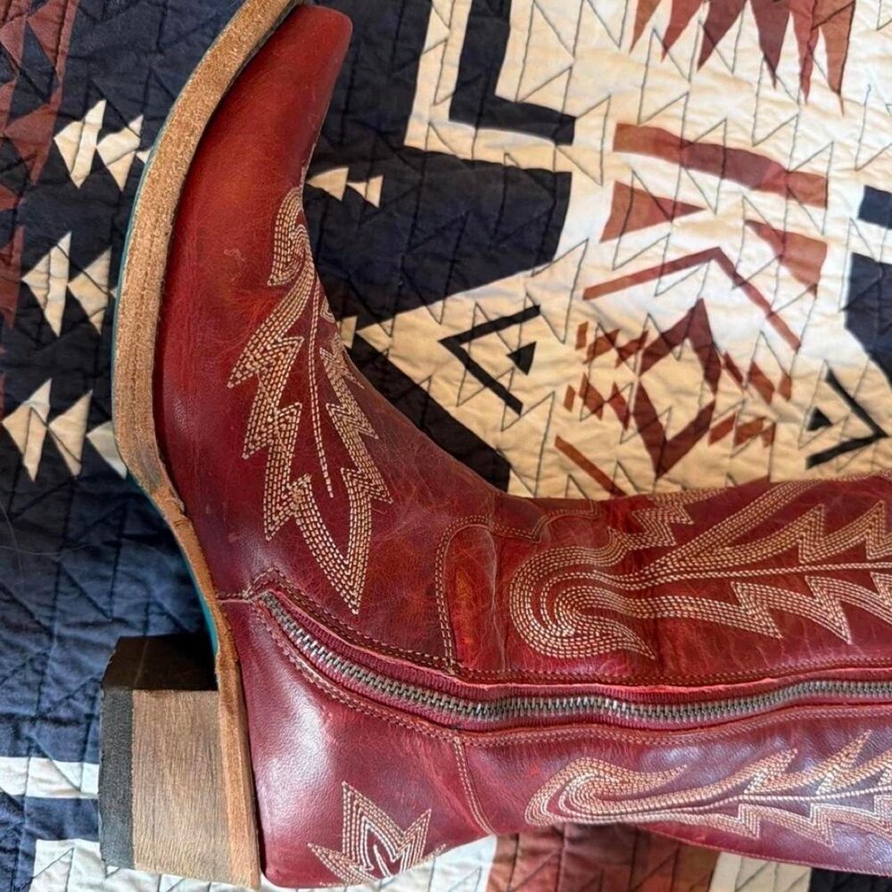 Unbranded Women's Burgundy and Red Boots - Picture 4 of 8